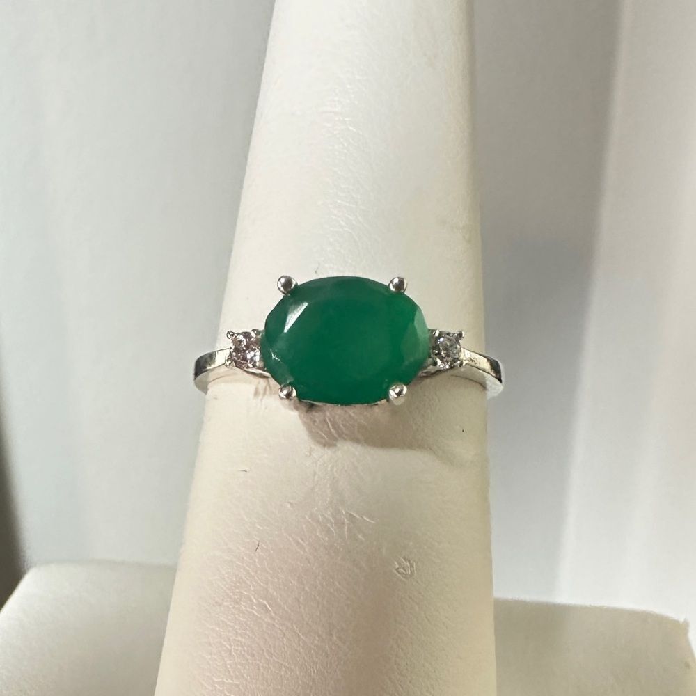 NWOT oval cut Chrysoprase East/West setting w/ accent cz diamonds in 925 ring!‎